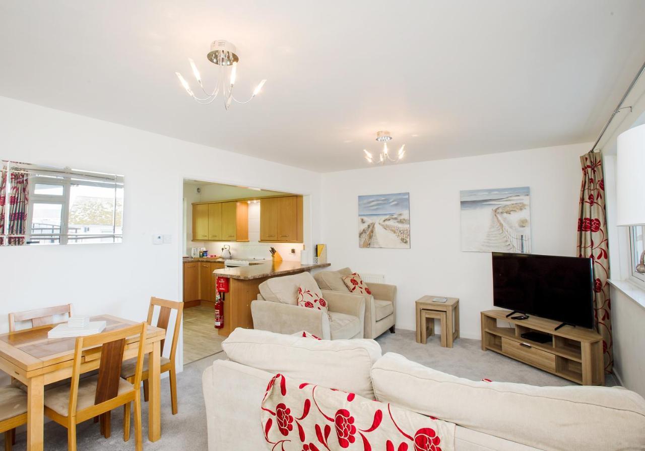 Harbour Apartment At 6 Dolphin Court With Parking Brixham Dış mekan fotoğraf